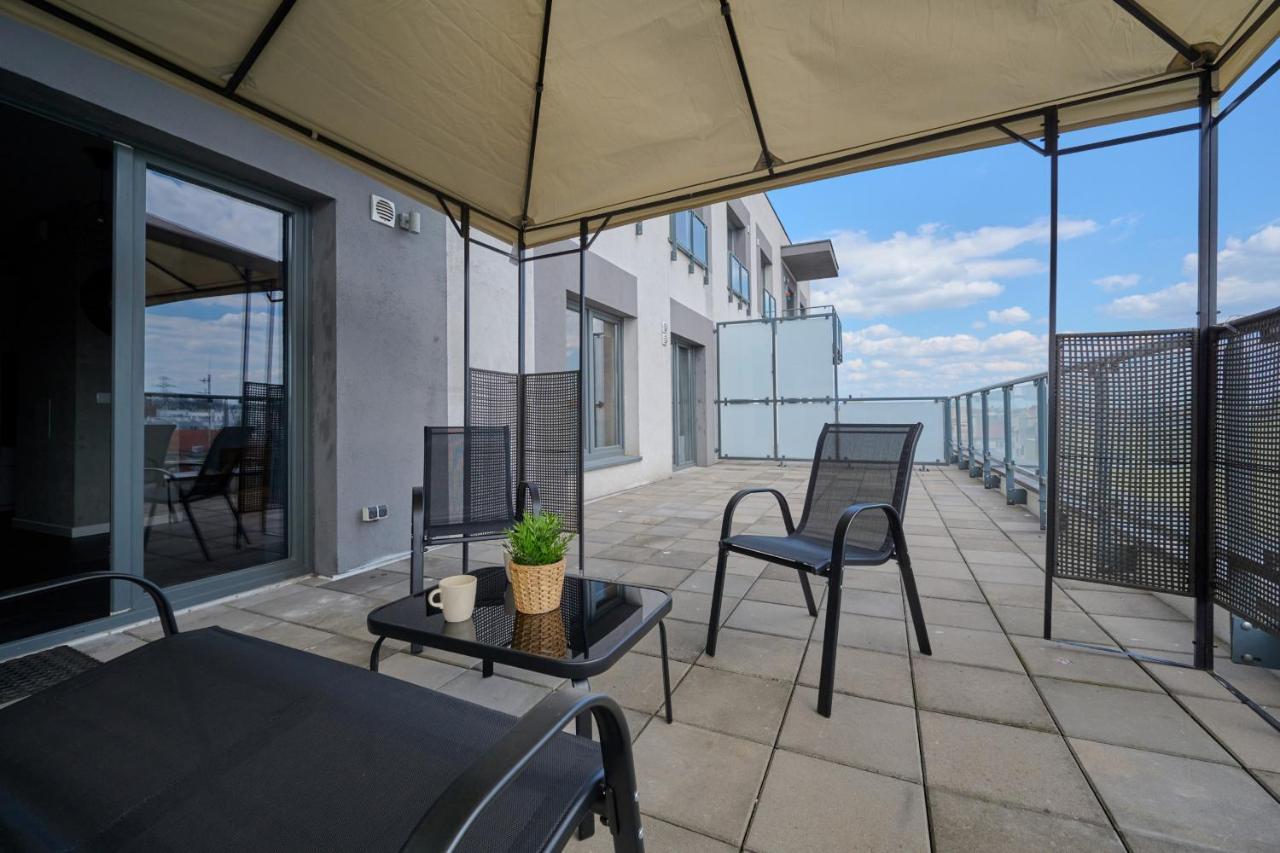 Stylish Kosciuszki Apartaments Near The Market Square With Free Garage Wroclaw By Noclegi Renters Exteriör bild