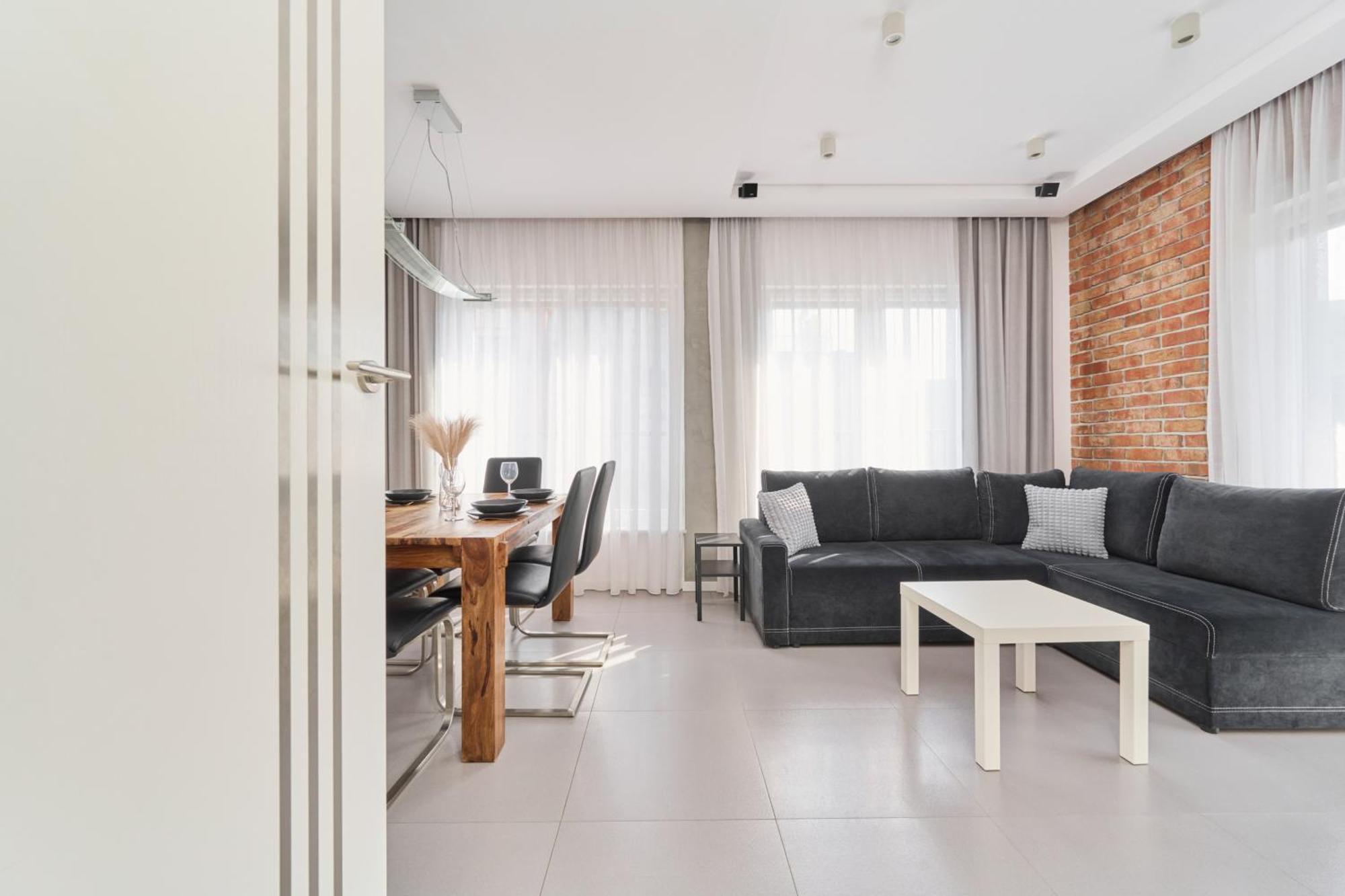 Stylish Kosciuszki Apartaments Near The Market Square With Free Garage Wroclaw By Noclegi Renters Exteriör bild