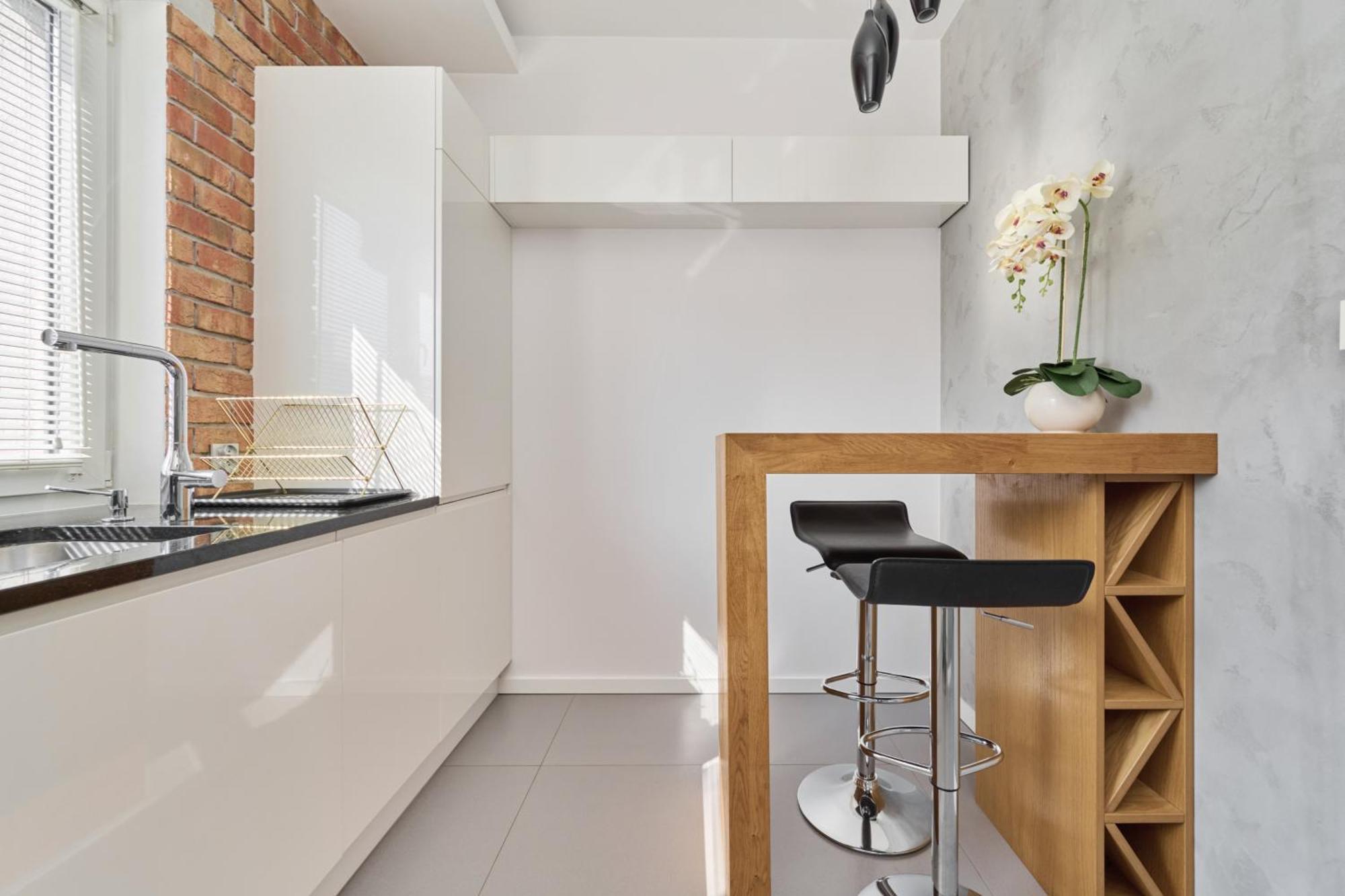Stylish Kosciuszki Apartaments Near The Market Square With Free Garage Wroclaw By Noclegi Renters Exteriör bild
