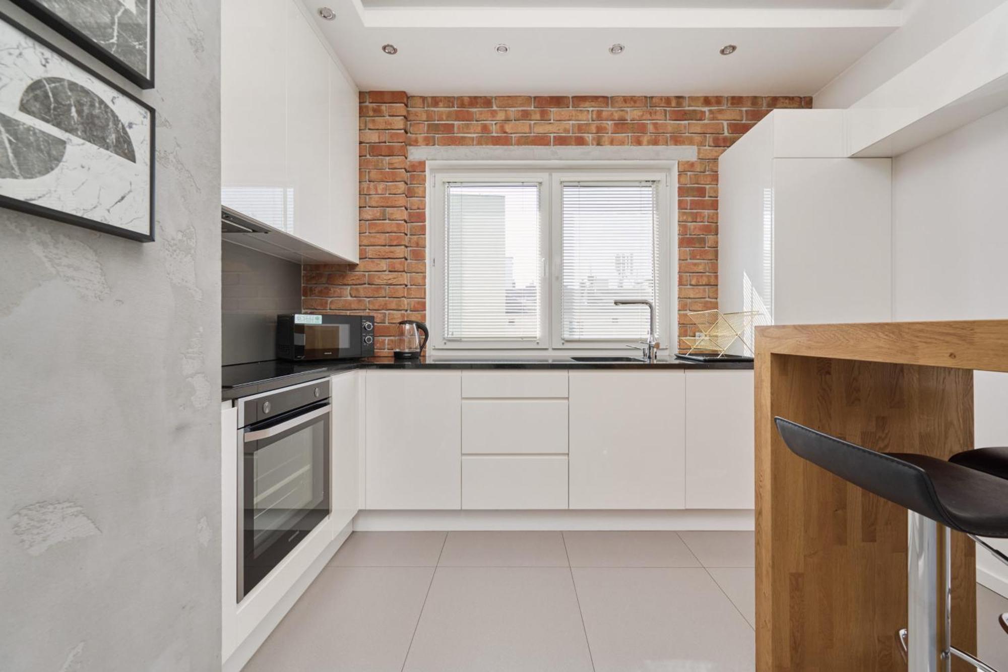 Stylish Kosciuszki Apartaments Near The Market Square With Free Garage Wroclaw By Noclegi Renters Exteriör bild